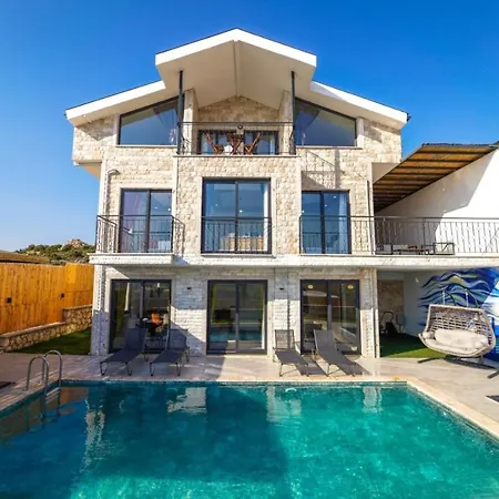 Legendary 2 ヴィラ Kumluova