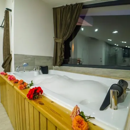 Legendary 2 ヴィラ Kumluova